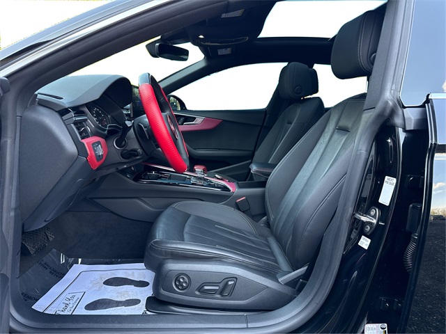 Vehicle image 15 of 37