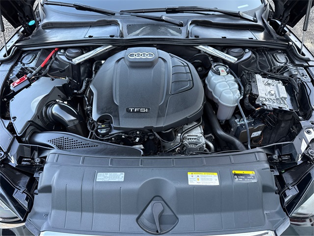Vehicle image 10 of 37