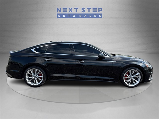 Vehicle image 4 of 37