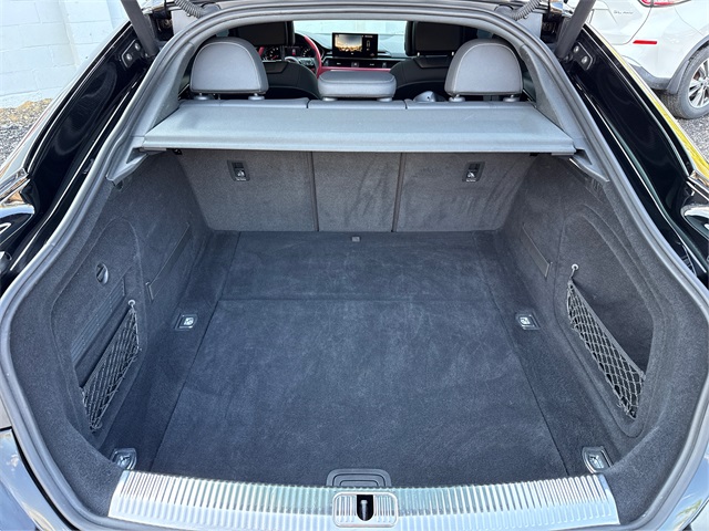 Vehicle image 13 of 37