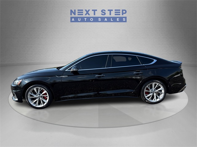 Vehicle image 9 of 37
