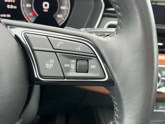 Vehicle image 24 of 38