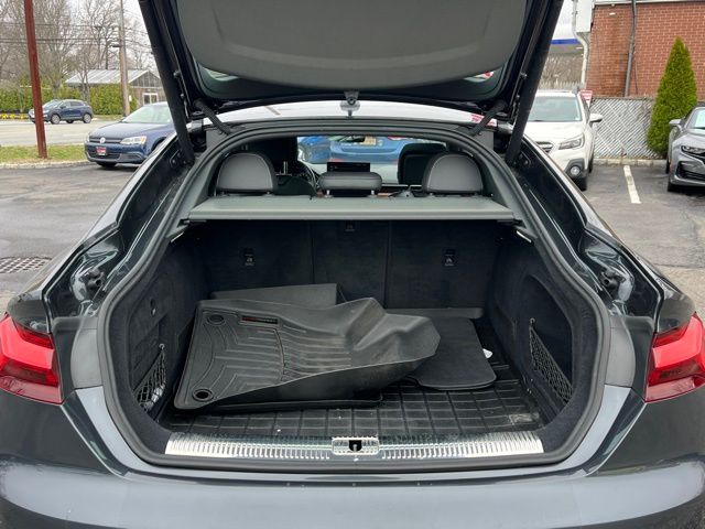 Vehicle image 9 of 38