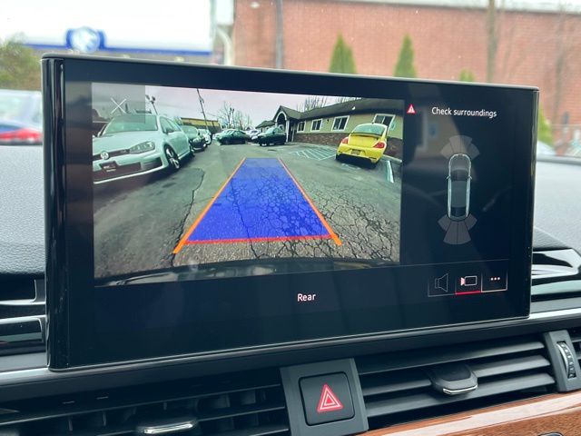 Vehicle image 27 of 38