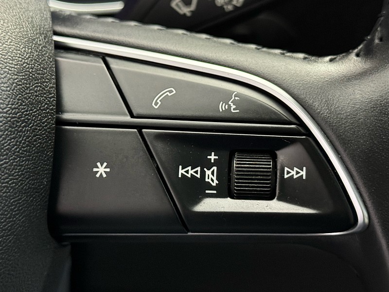 Vehicle image 42 of 43