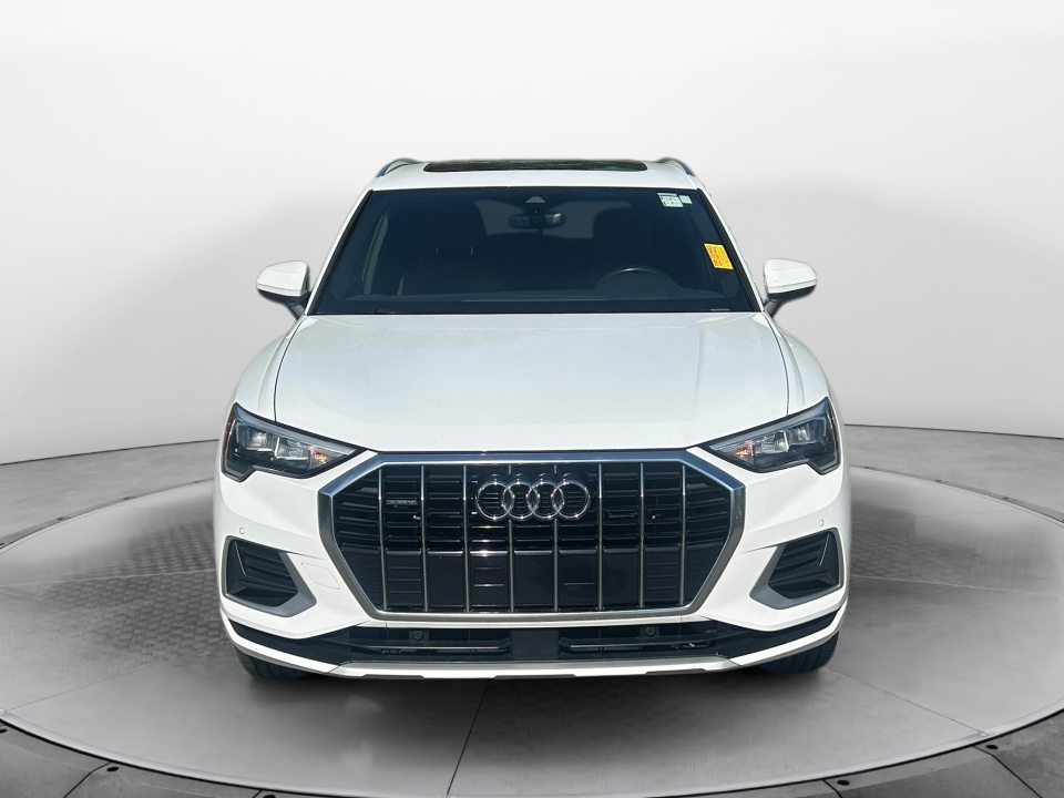 2020 Audi Q3 Premium Image 2 of 35