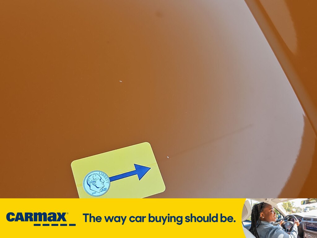 Vehicle image 25 of 26