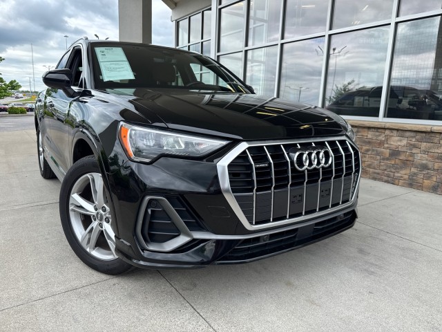 Vehicle image 3 of 19