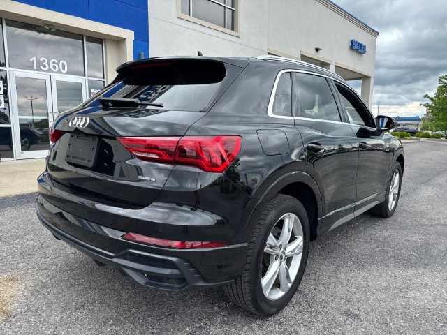 Vehicle image 6 of 19