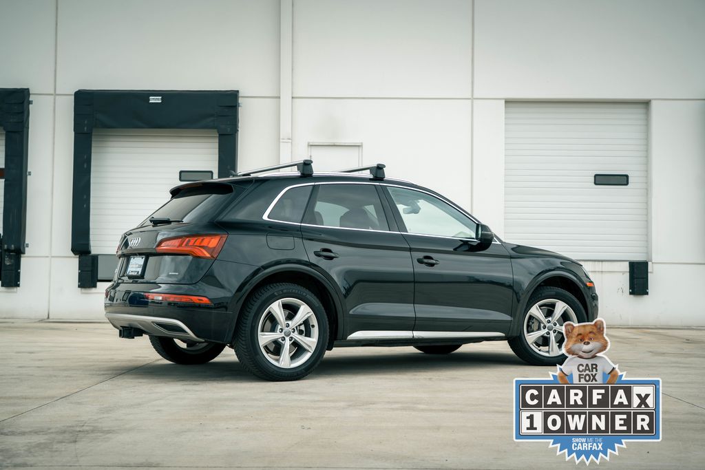 Vehicle image 5 of 26