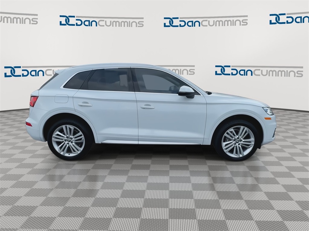 Vehicle image 5 of 29