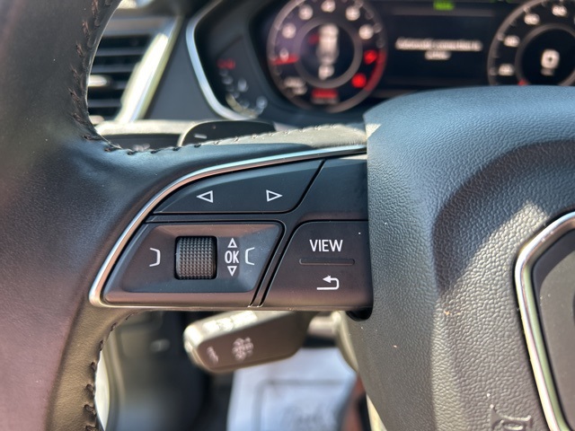Vehicle image 36 of 37