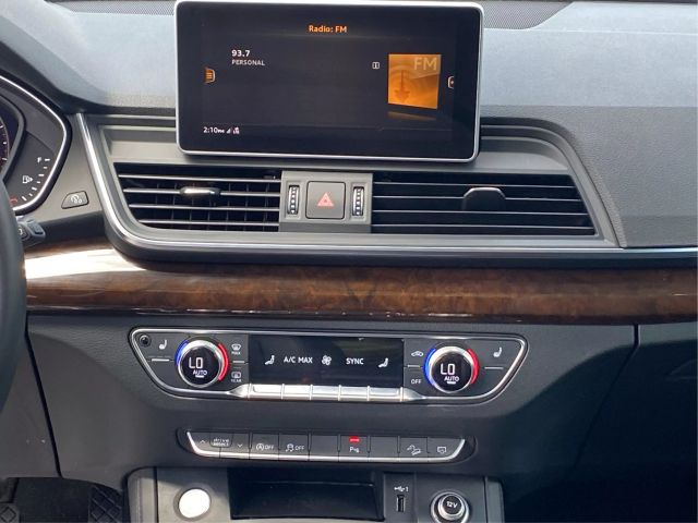 Vehicle image 12 of 36