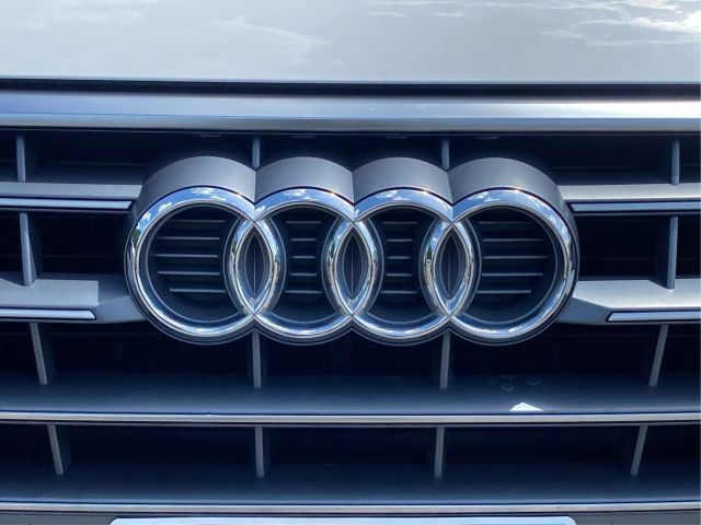 Vehicle image 24 of 36