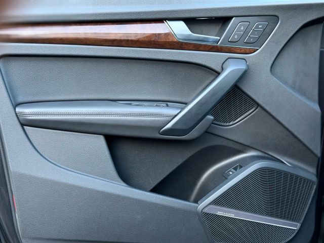 2020 Audi Q5 Premium Plus Image 24 of 35