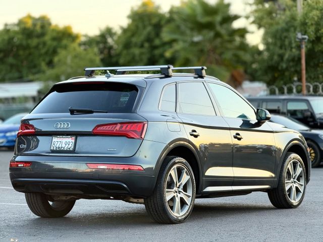 2020 Audi Q5 Premium Plus Image 6 of 35