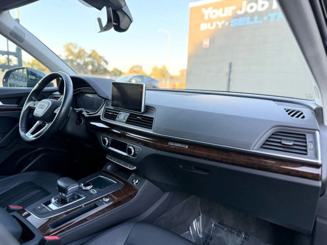 2020 Audi Q5 Premium Plus Image 17 of 35