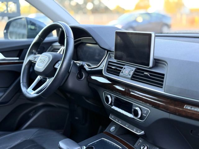 2020 Audi Q5 Premium Plus Image 18 of 35