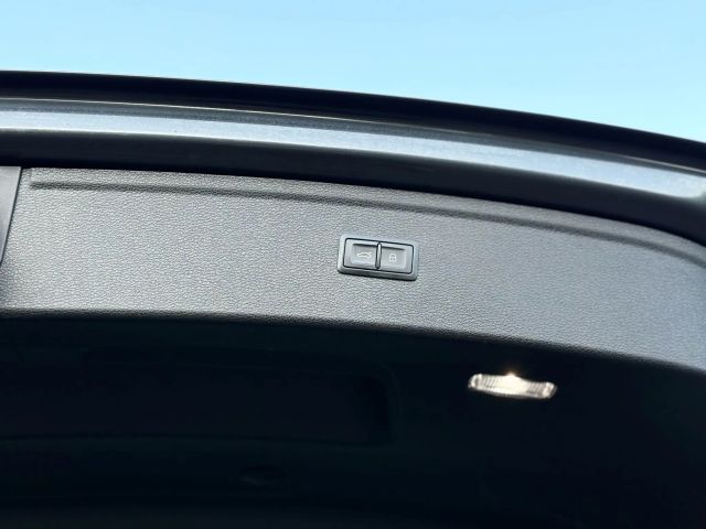 2020 Audi Q5 Premium Plus Image 32 of 35