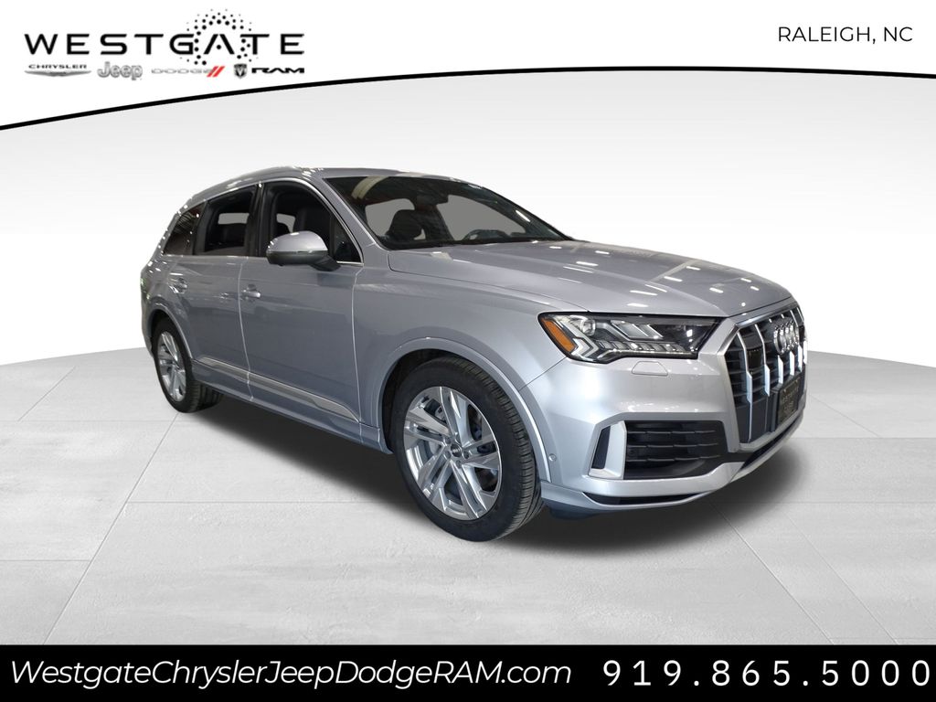 Vehicle image 3 of 43