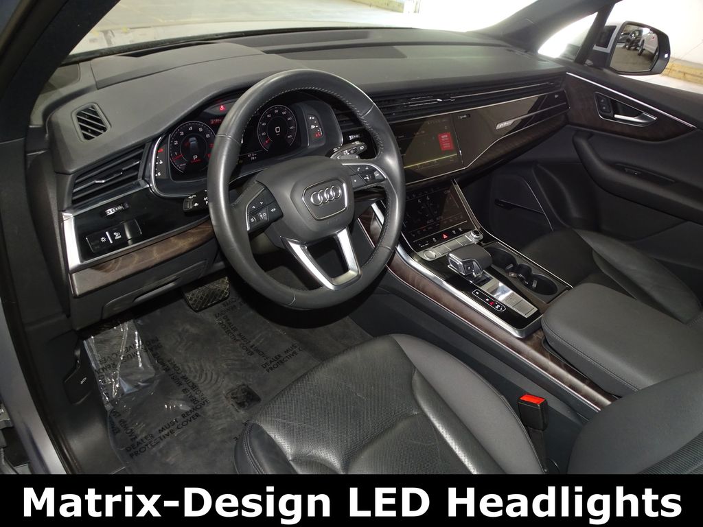 Vehicle image 20 of 43