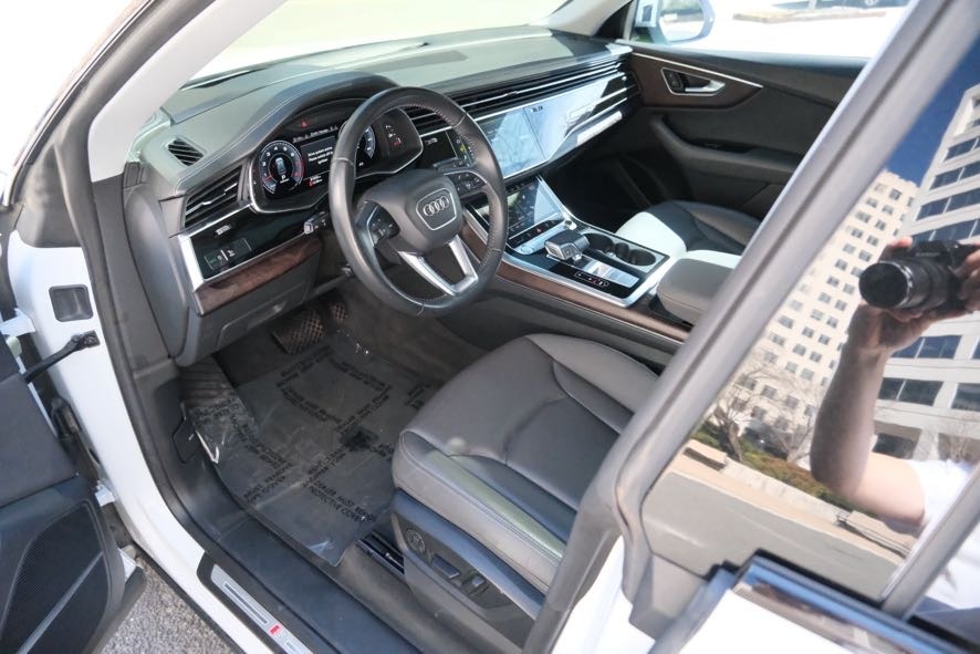 Vehicle image 14 of 45