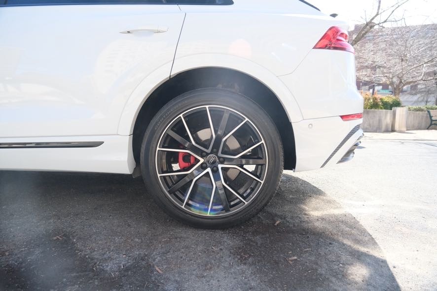 Vehicle image 8 of 45
