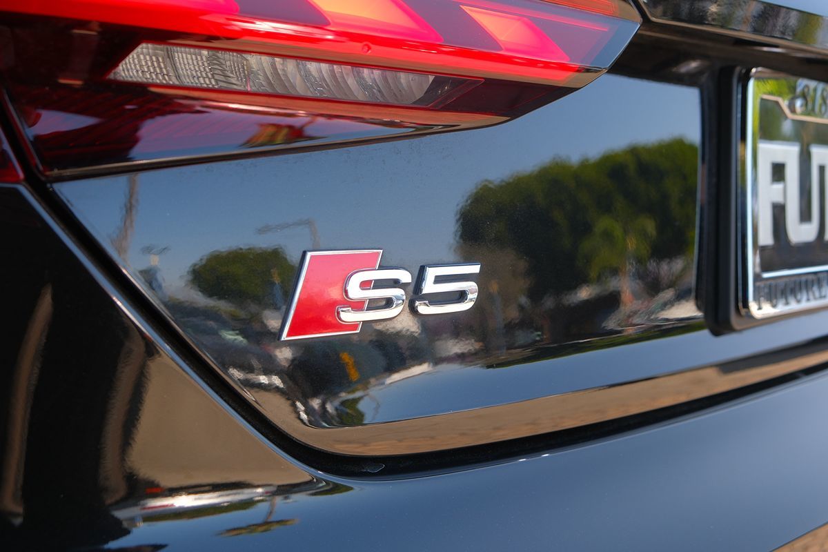 Vehicle image 50 of 51