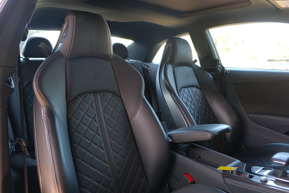 Vehicle image 13 of 51