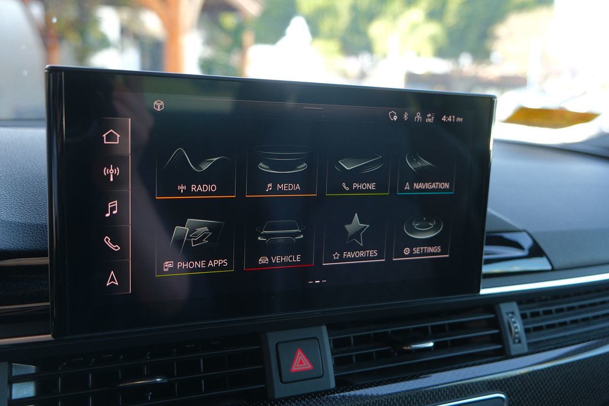 Vehicle image 29 of 51