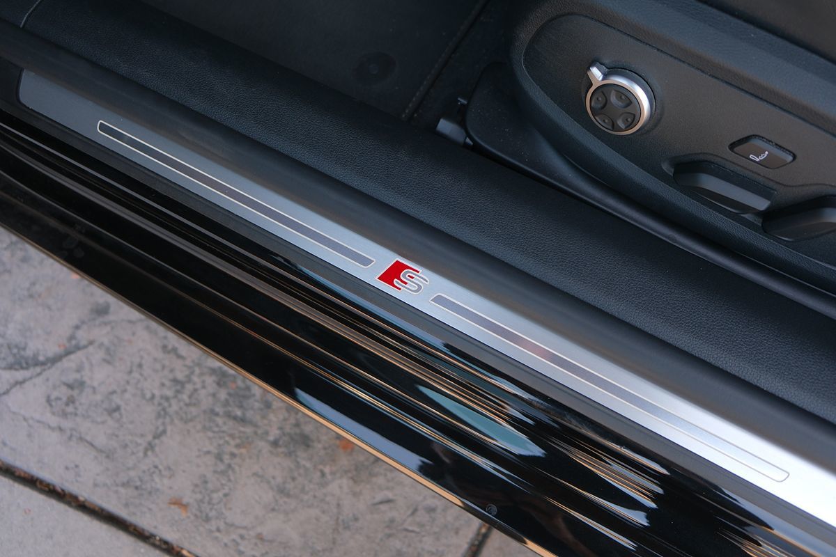 Vehicle image 38 of 51