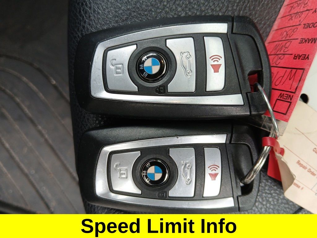 Vehicle image 25 of 30