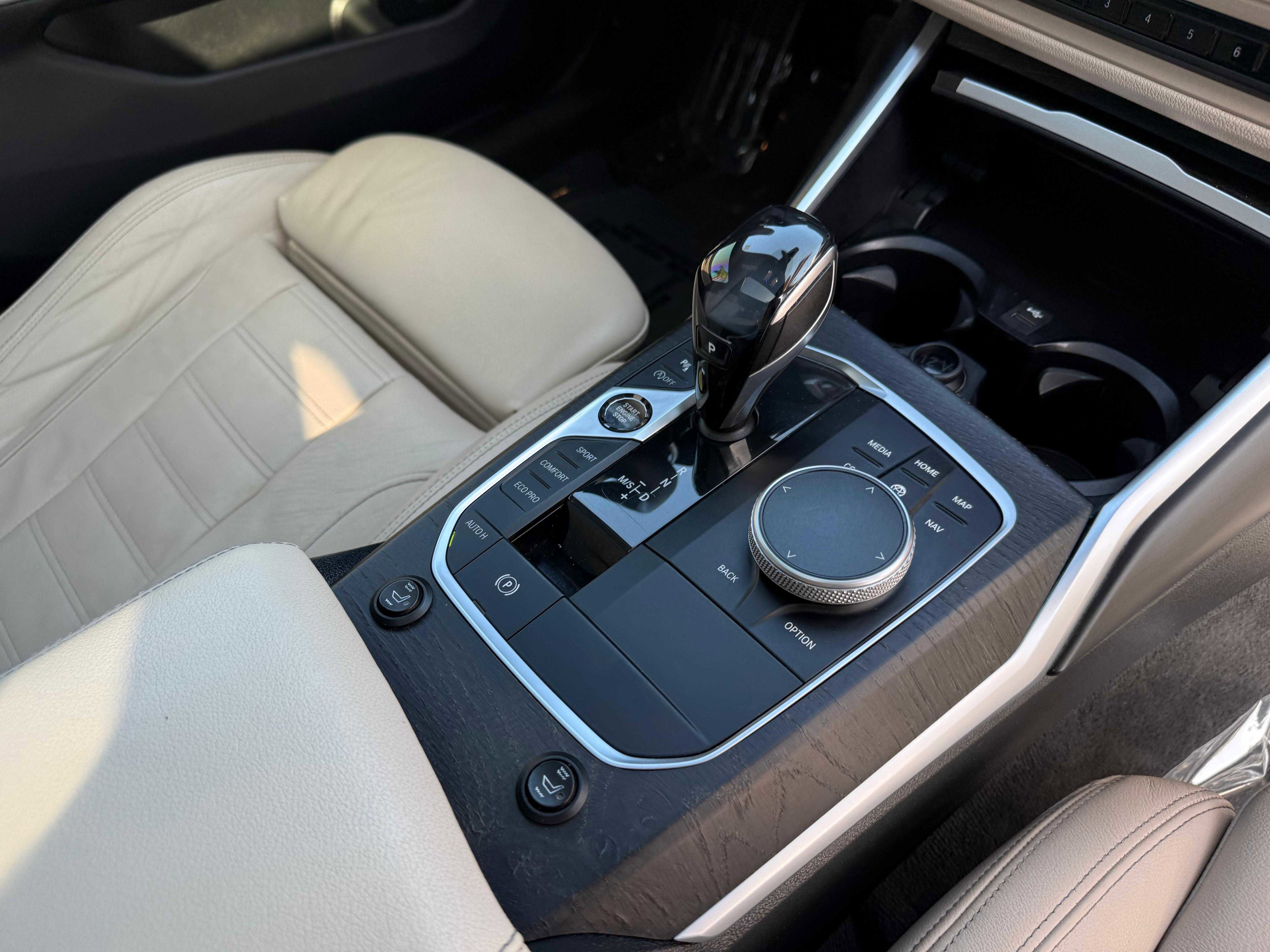 Vehicle image 45 of 63