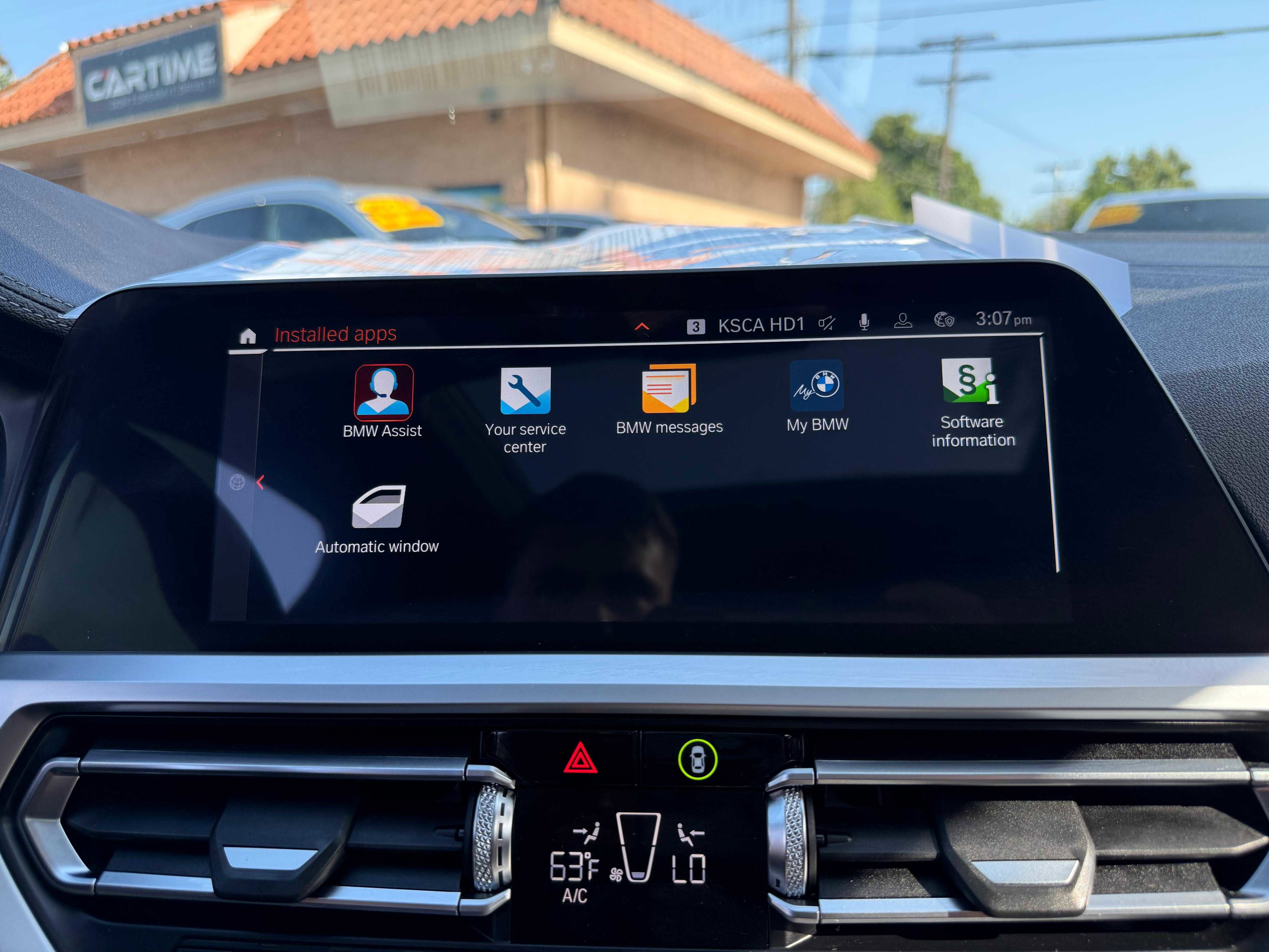 Vehicle image 43 of 63