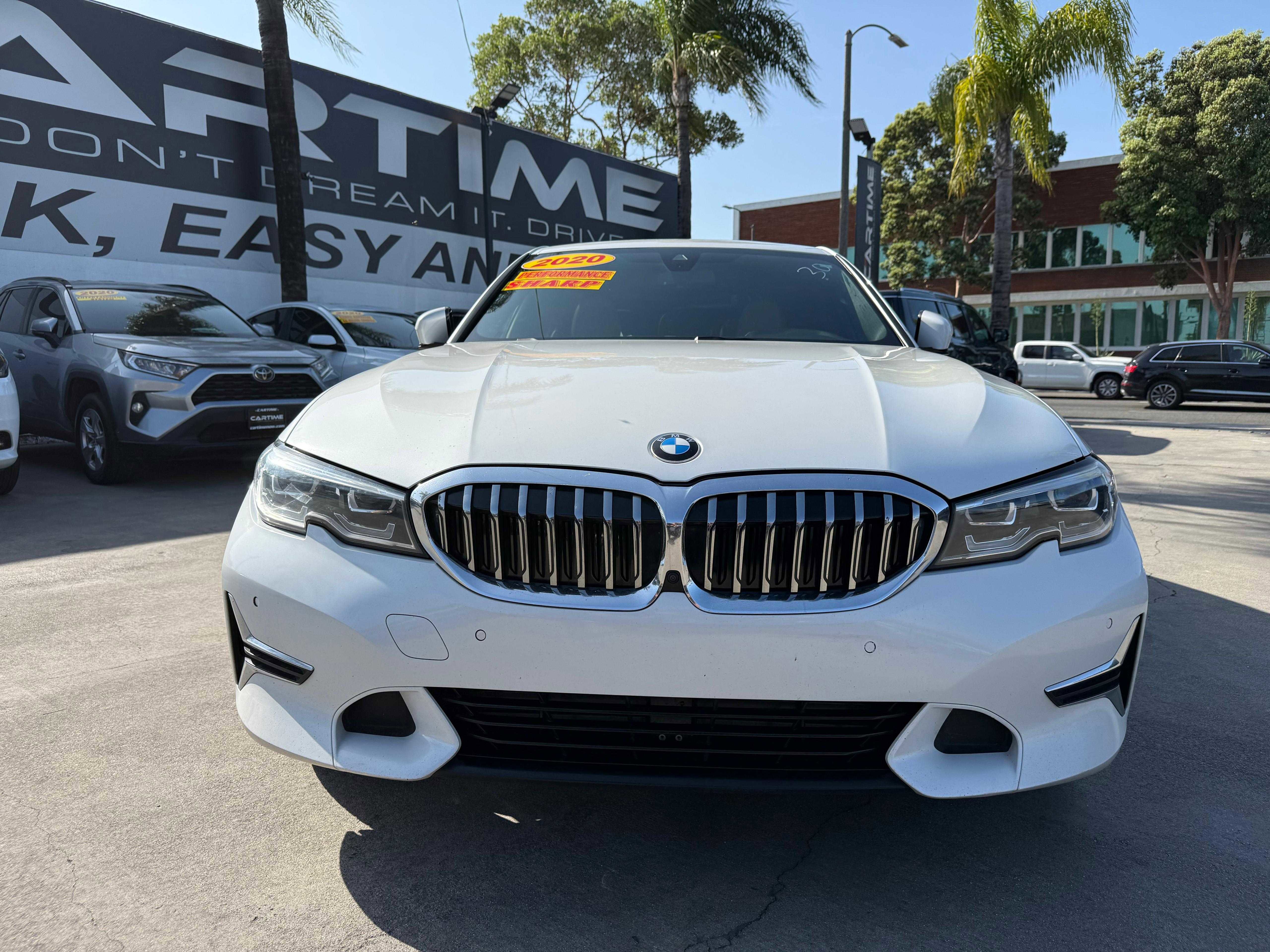 Vehicle image 5 of 63