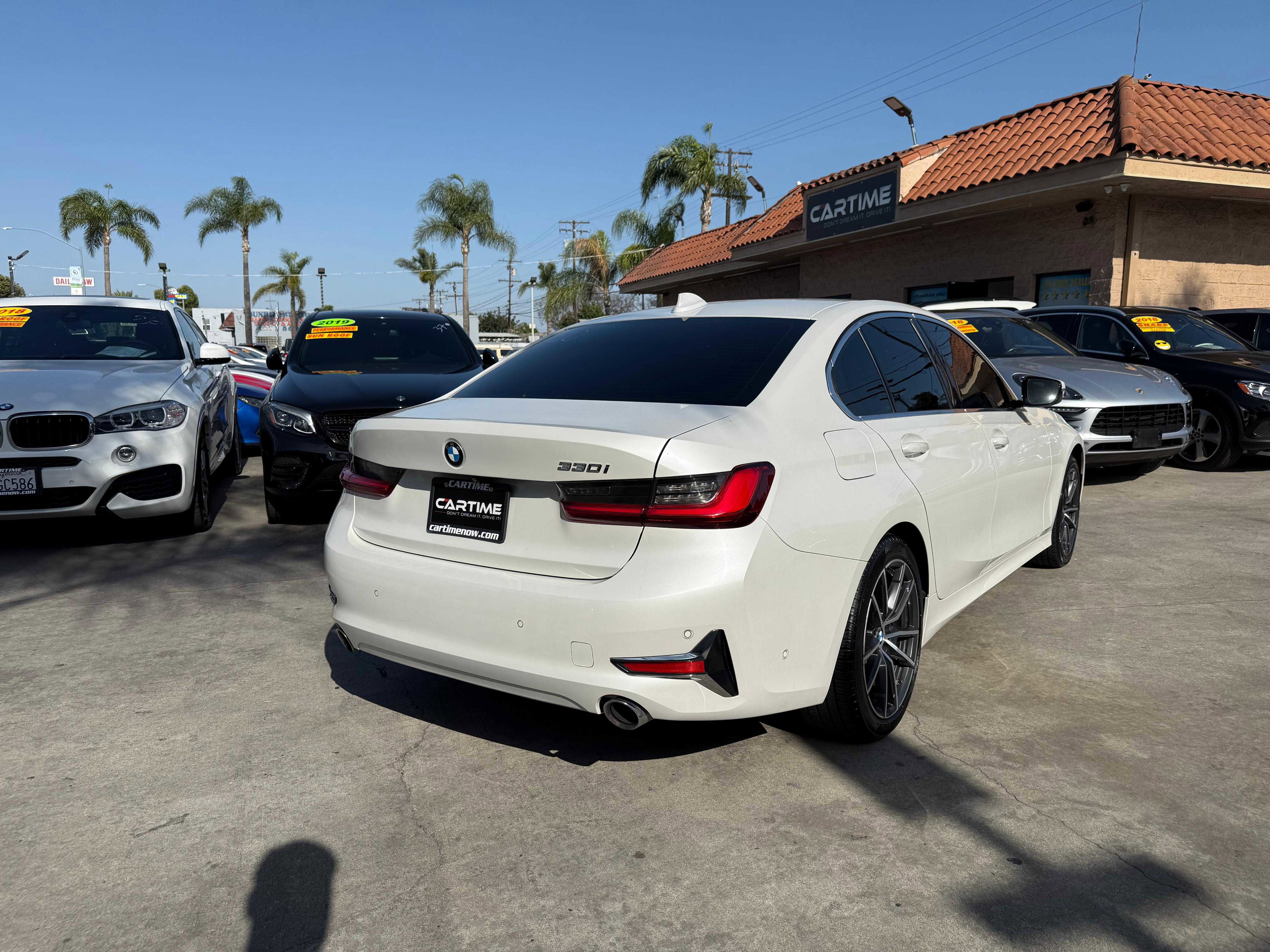 Vehicle image 9 of 63