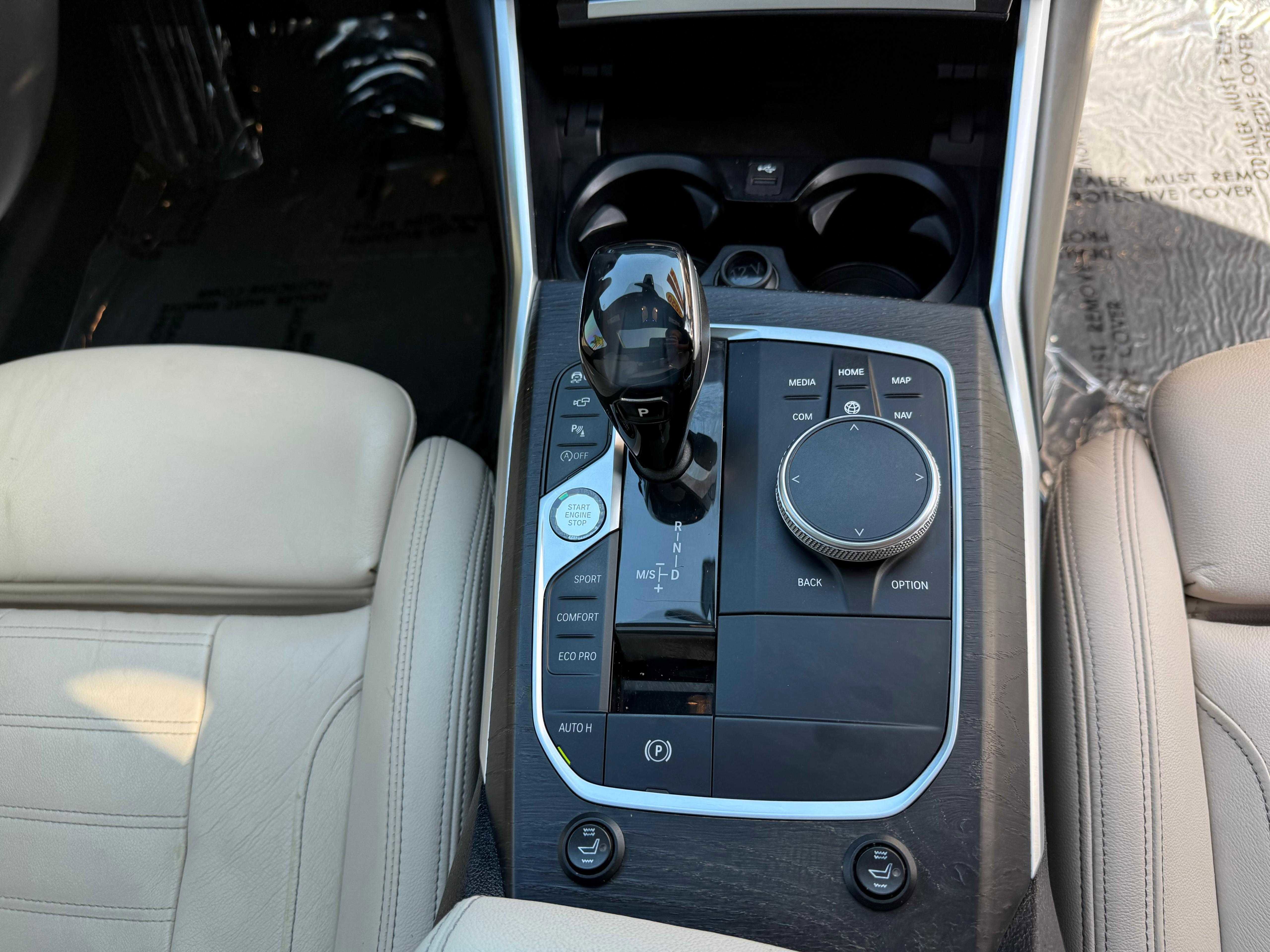 Vehicle image 46 of 63