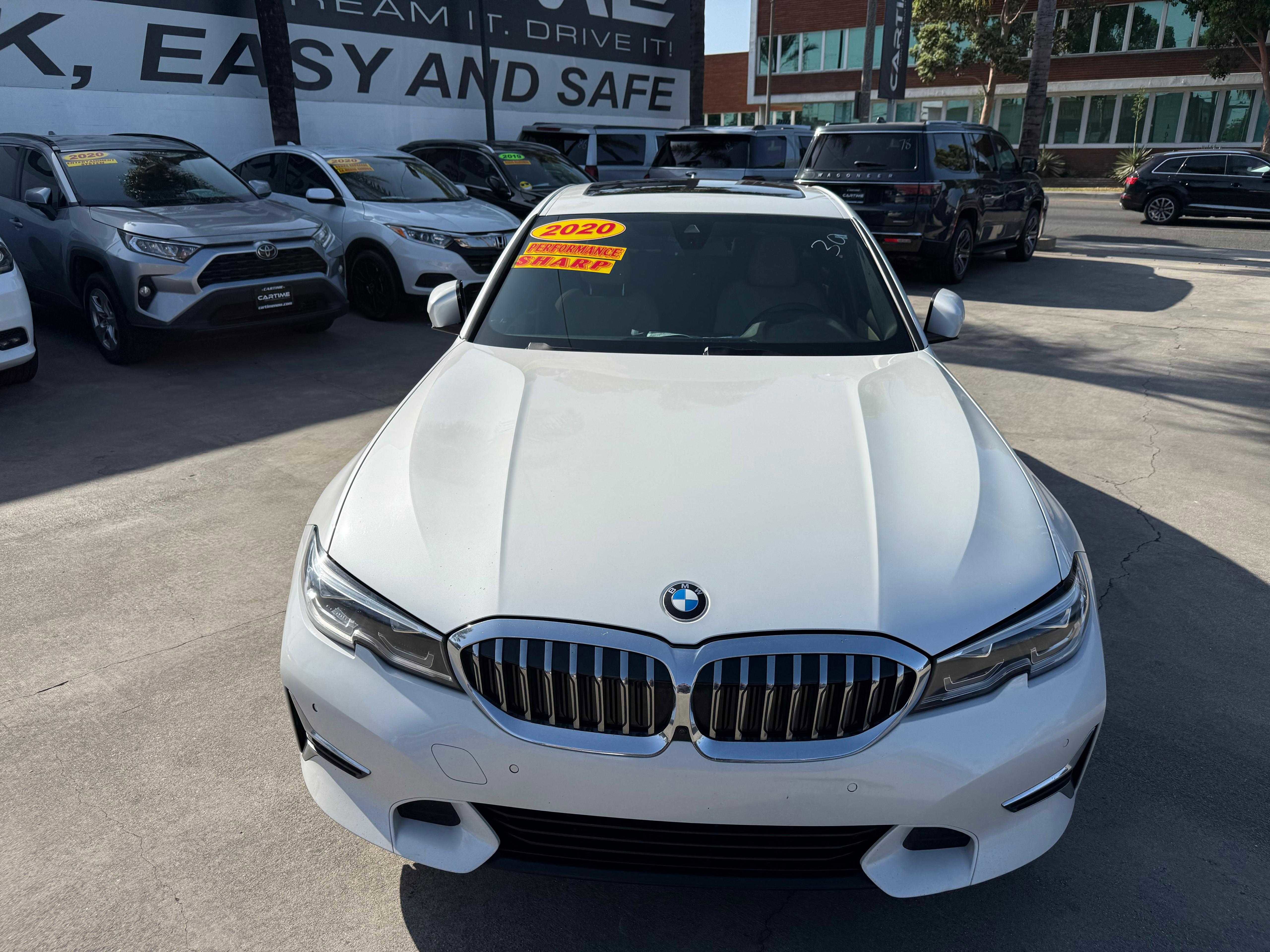 Vehicle image 4 of 63