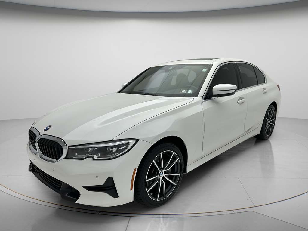 2020 BMW 3 Series 330i xDrive Image 3 of 25