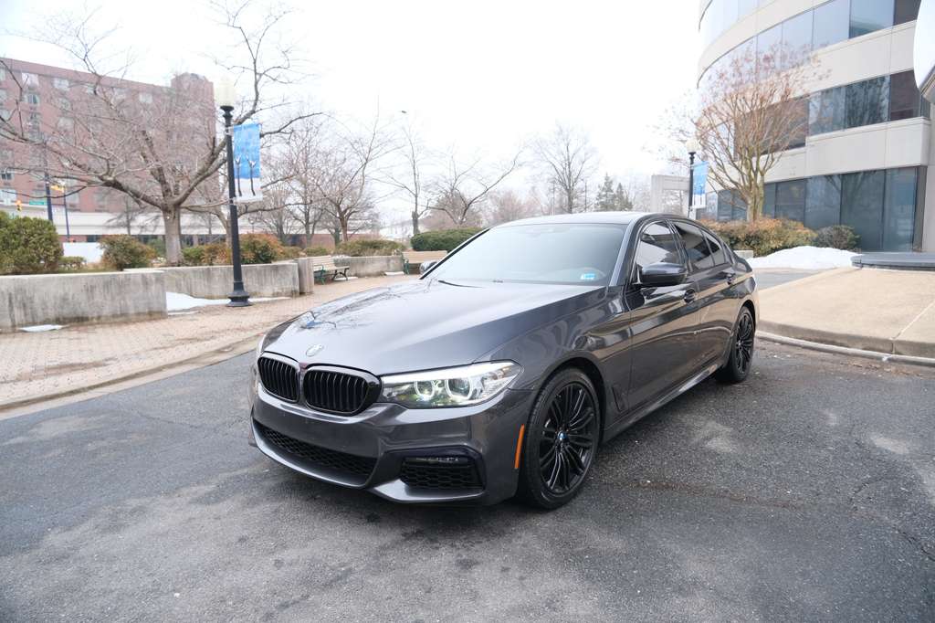 2020 BMW 5 Series 540i xDrive Image 1 of 43