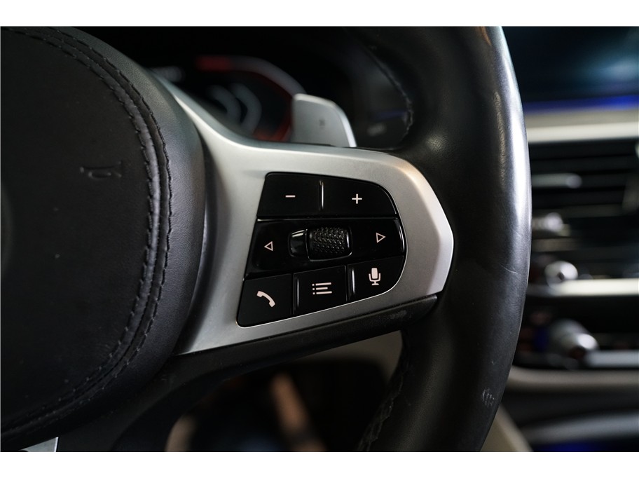 Vehicle image 24 of 29