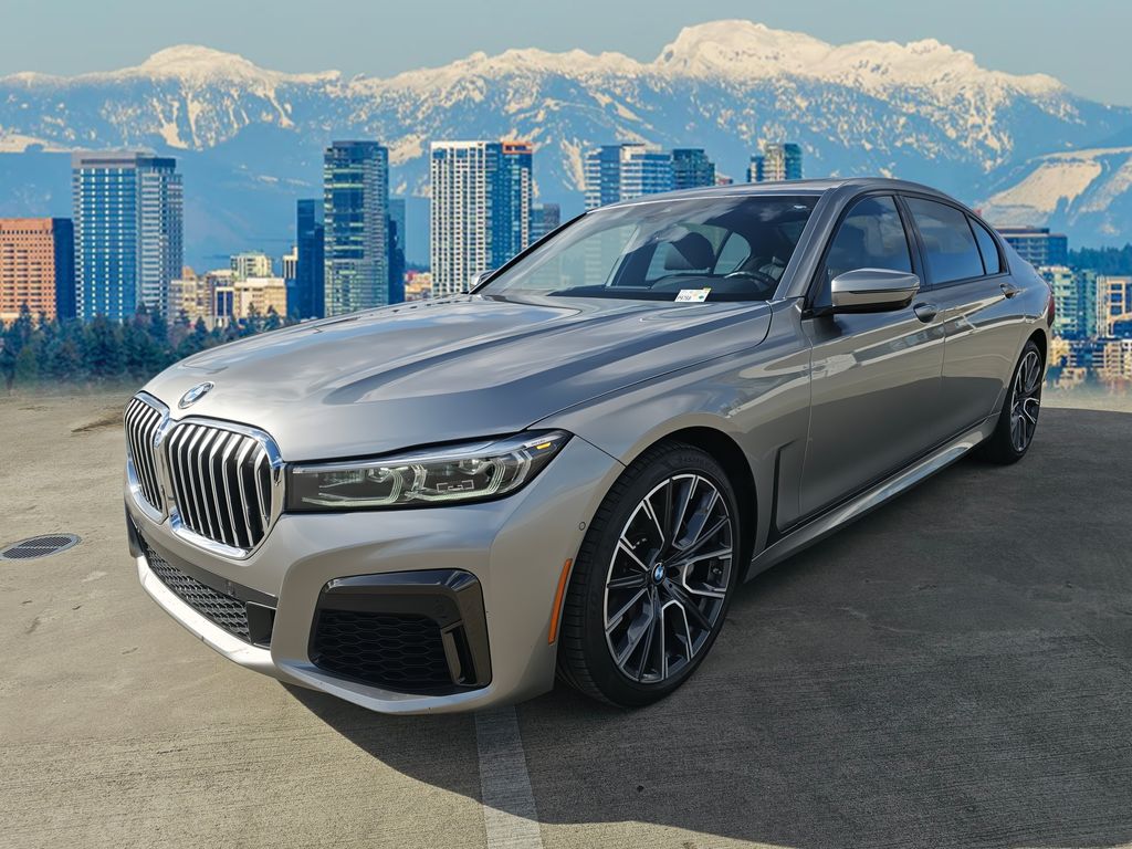 2020 BMW 7 Series 740i Image 1 of 32