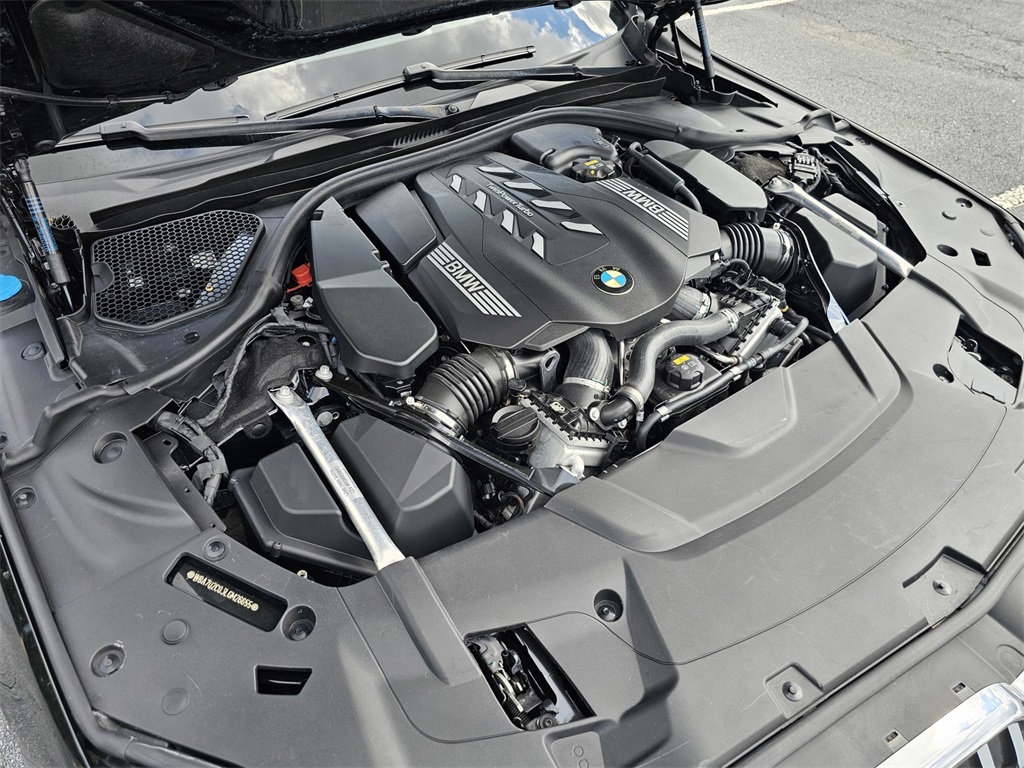 Vehicle image 9 of 27
