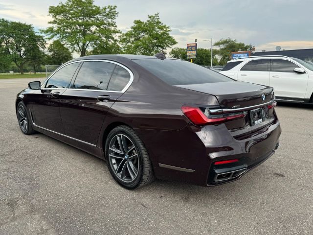 Vehicle image 7 of 25