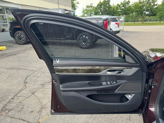 Vehicle image 25 of 25