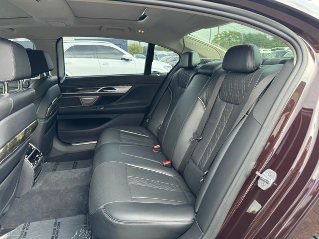Vehicle image 12 of 25
