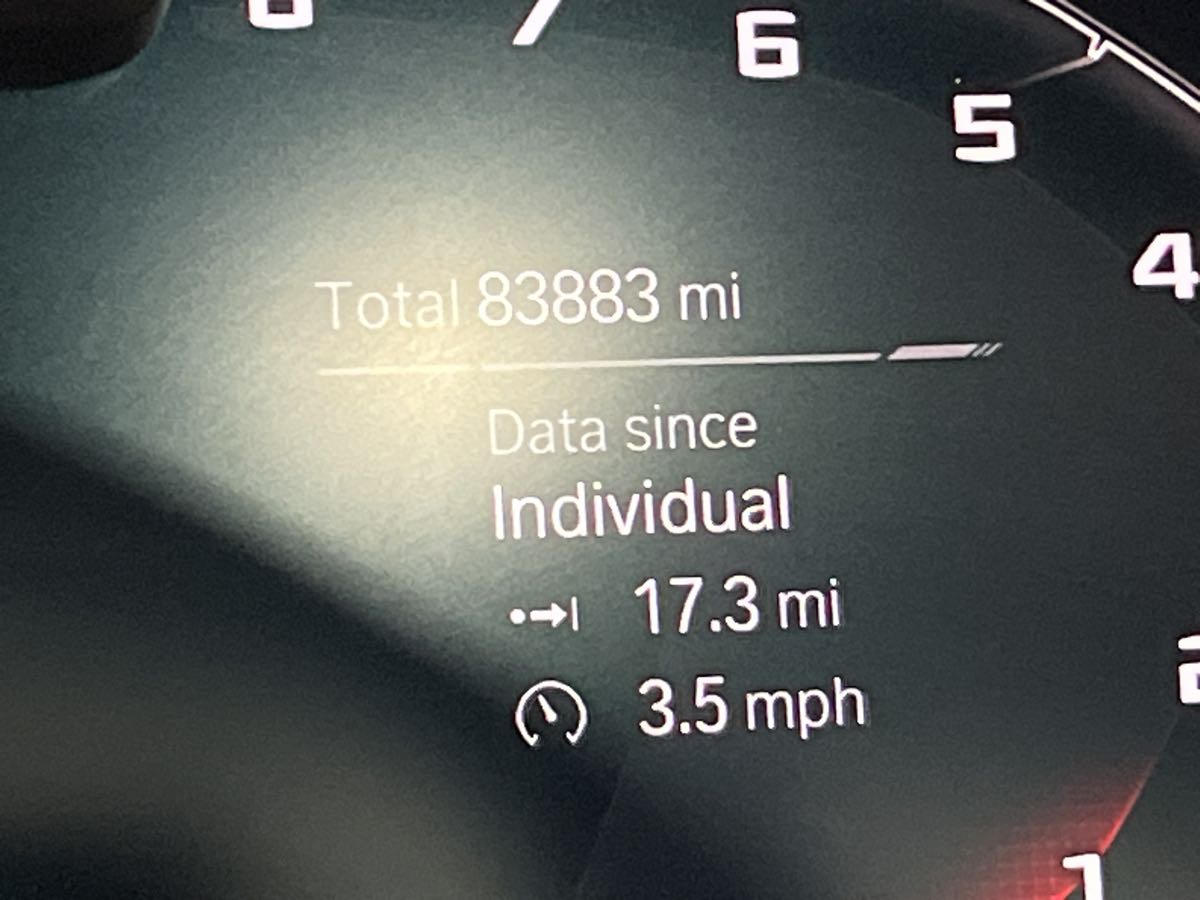 Vehicle image 23 of 41