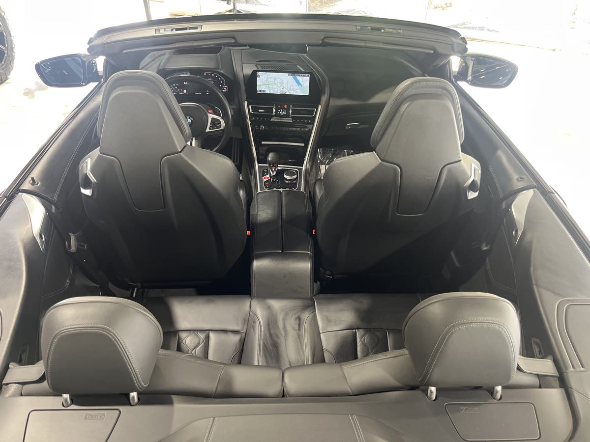 Vehicle image 37 of 41