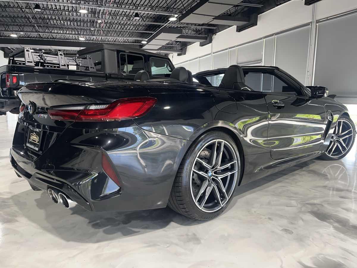 Vehicle image 8 of 41