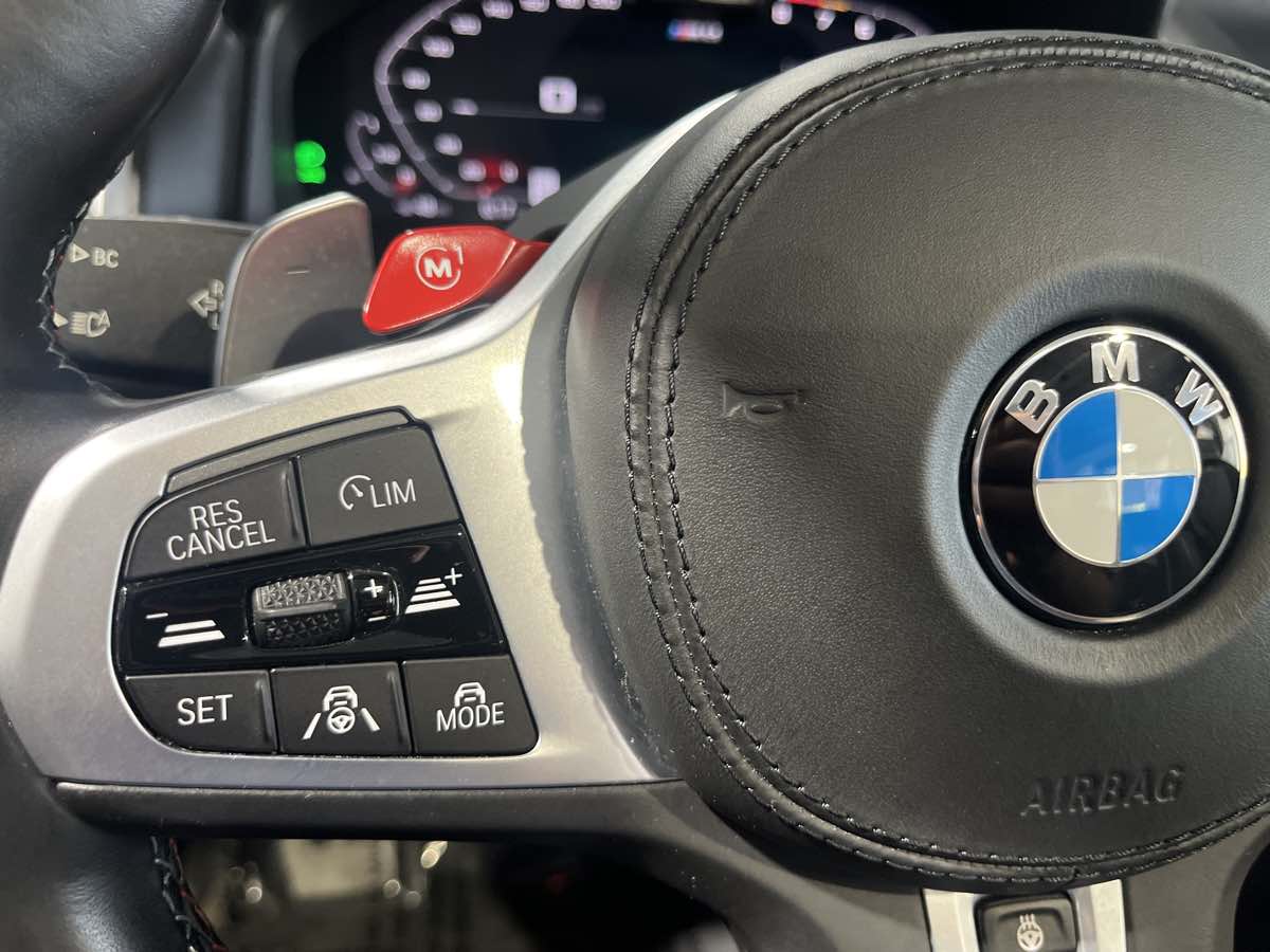 Vehicle image 25 of 41